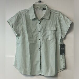 Women’s Rustic Ridge striped button down quick dry short sleeve shirt. Large